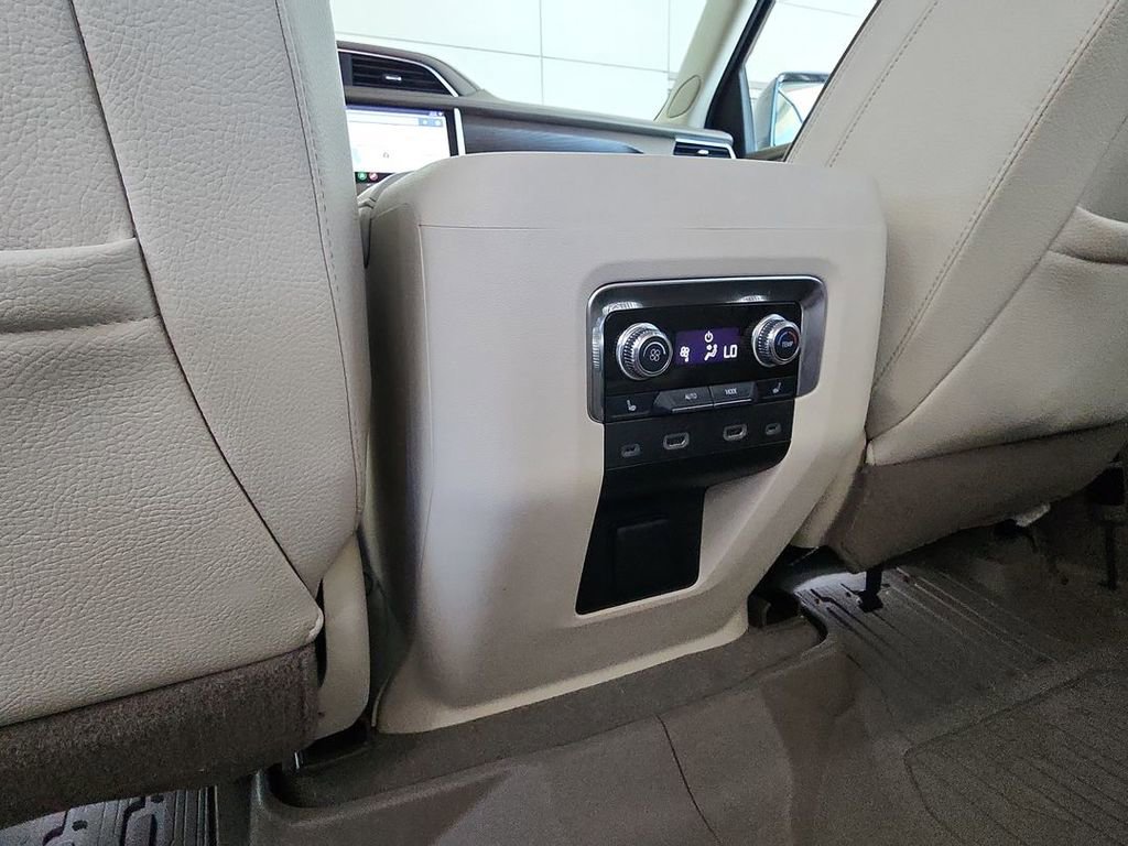 Certified 2021 GMC Yukon Denali w/ Denali Premium Package AWD/4WD image 21