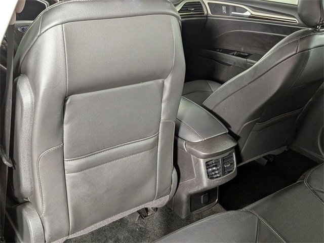 Used 2016 Ford Fusion SE w/ Equipment Group 202A image 24