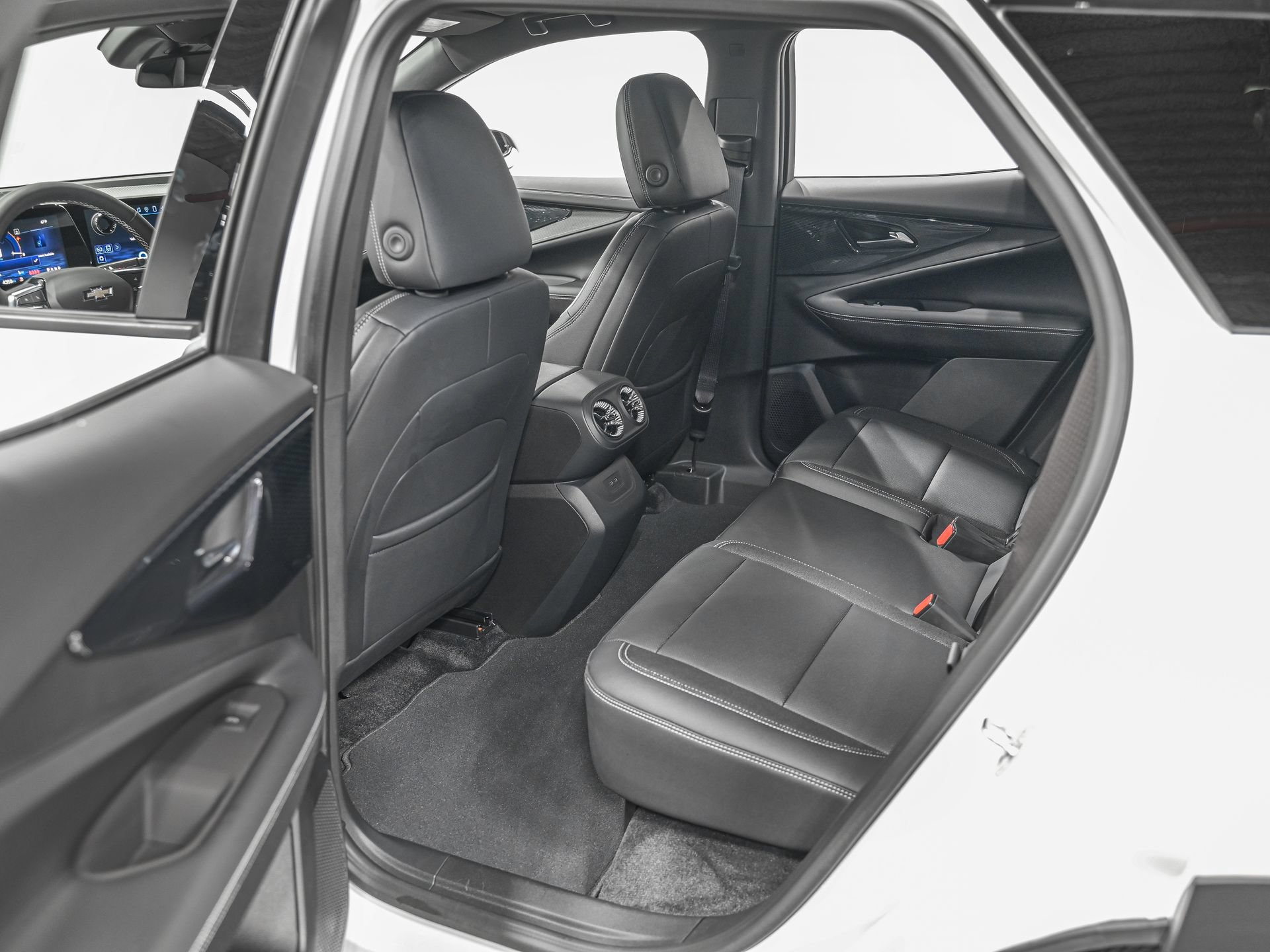 Used 2024 Chevrolet Blazer EV LT AWD/4WD image 26