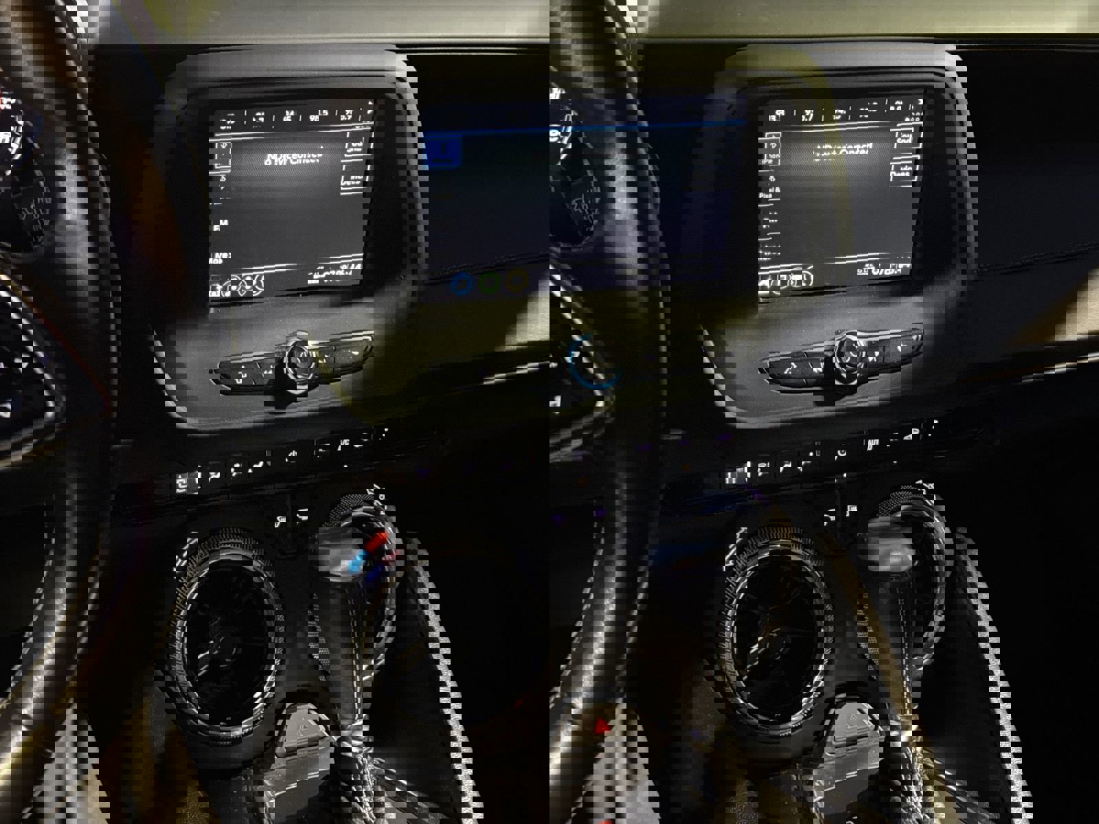 Used 2019 Chevrolet Camaro LT w/ RS Package image 28