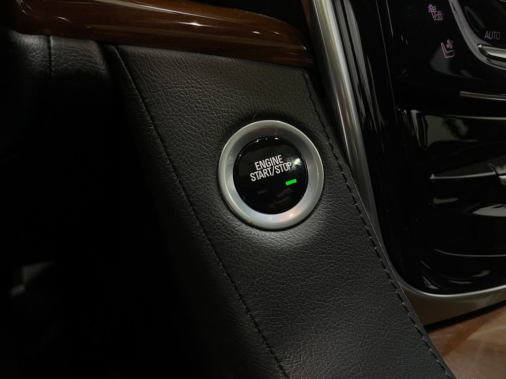 Used 2018 Cadillac Escalade Luxury image 21