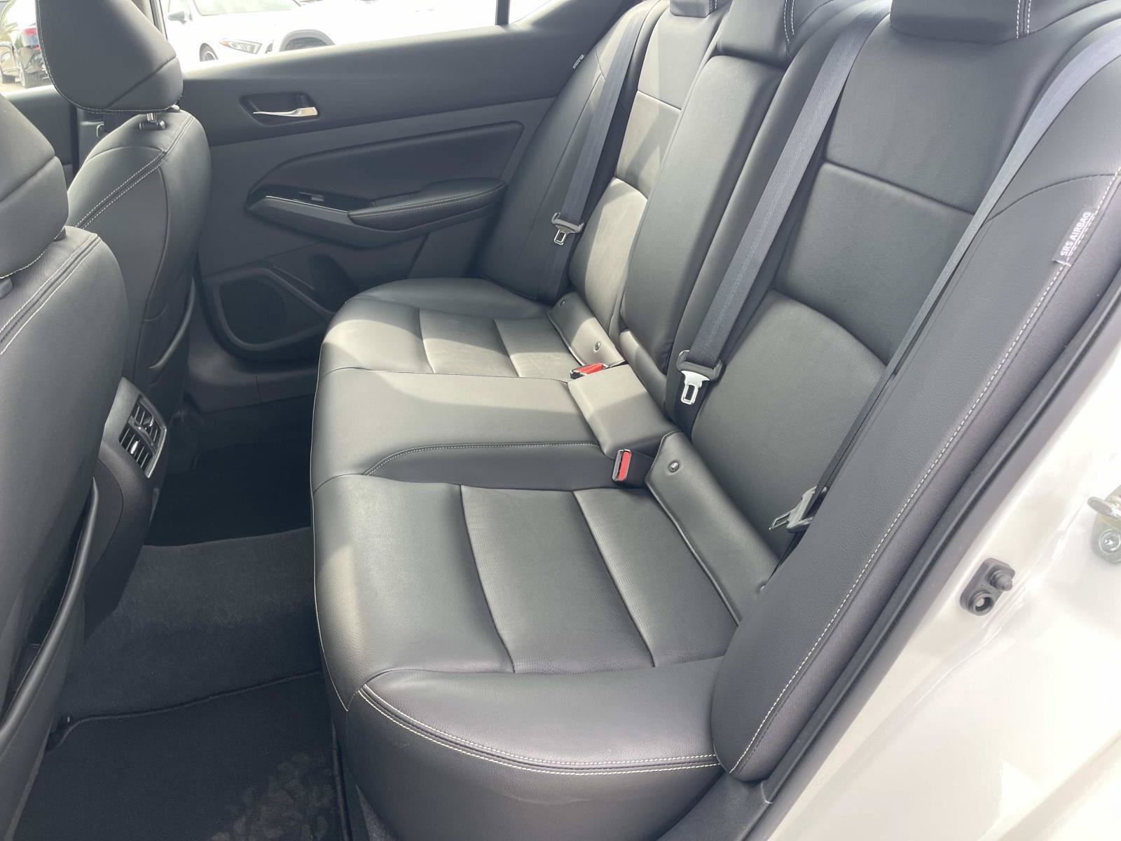 Used 2021 Nissan Altima 2.5 Platinum AWD/4WD image 17