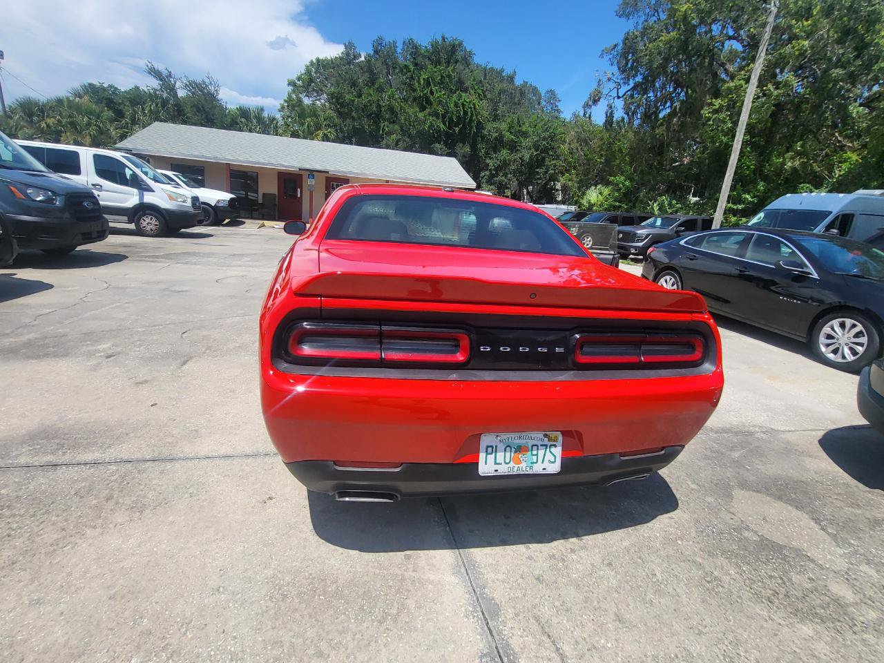 Used 2020 Dodge Challenger SXT RWD image 34