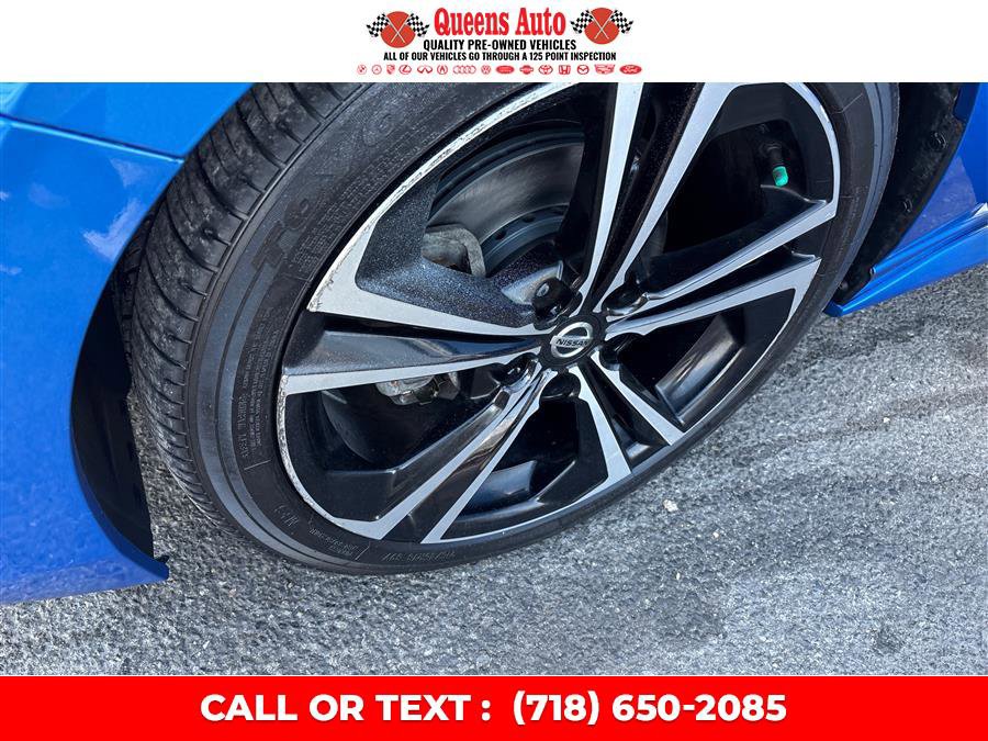 Used 2021 Nissan Sentra SR w/ SR Premium Package FWD image 31