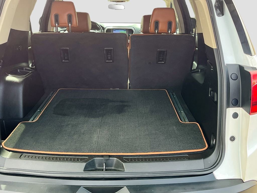 Used 2017 GMC Acadia SLT image 26