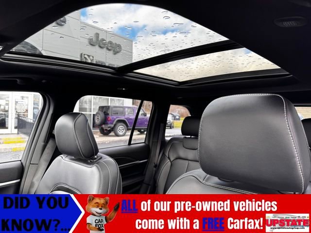 New 2025 Jeep Grand Cherokee Limited image 8
