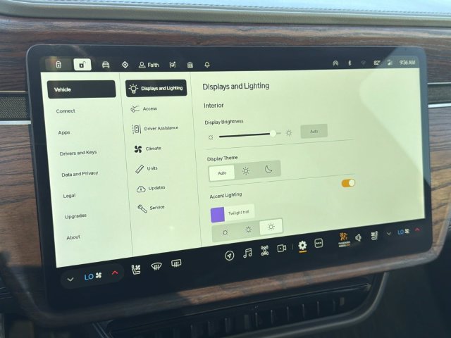 Used 2023 Rivian R1S Launch Edition Quad AWD/4WD image 33