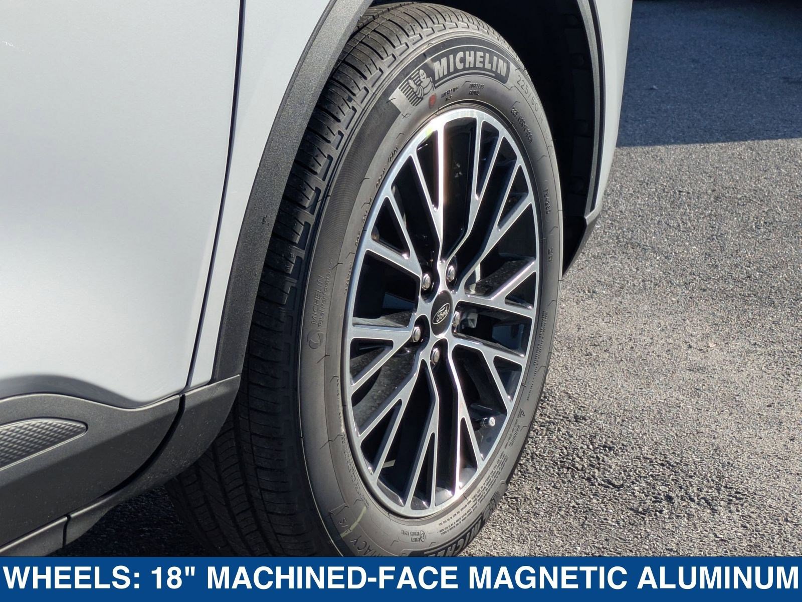 New 2025 Ford Escape SE image 13