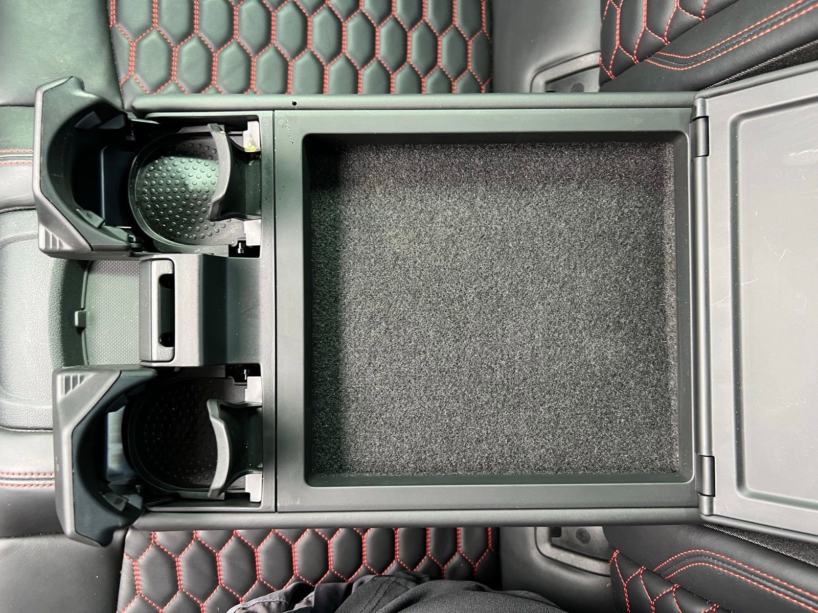 Used 2019 Audi RS 5 w/ Black Optic Carbon Package image 39