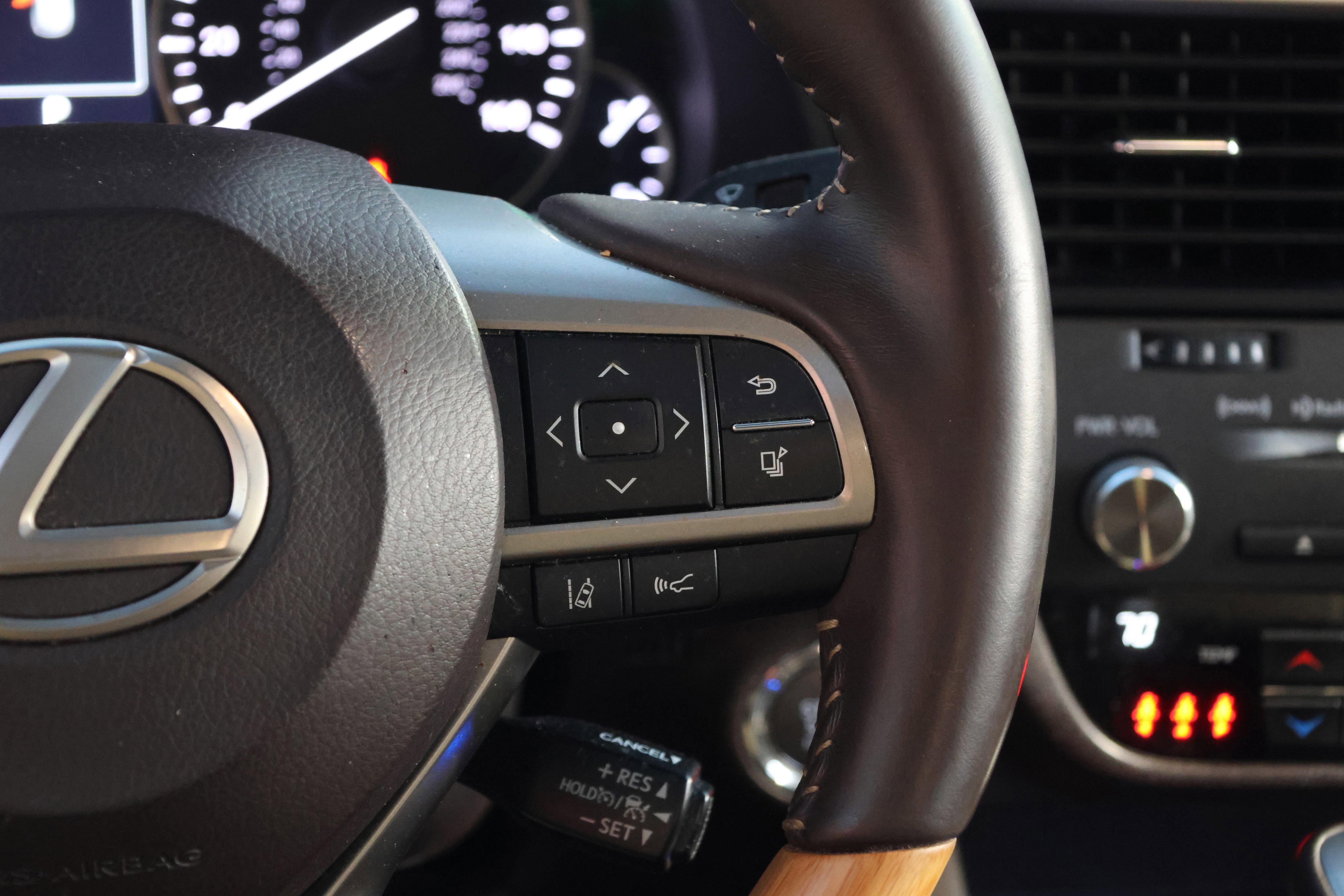 Used 2017 Lexus RX 350 FWD w/ Premium Package image 20