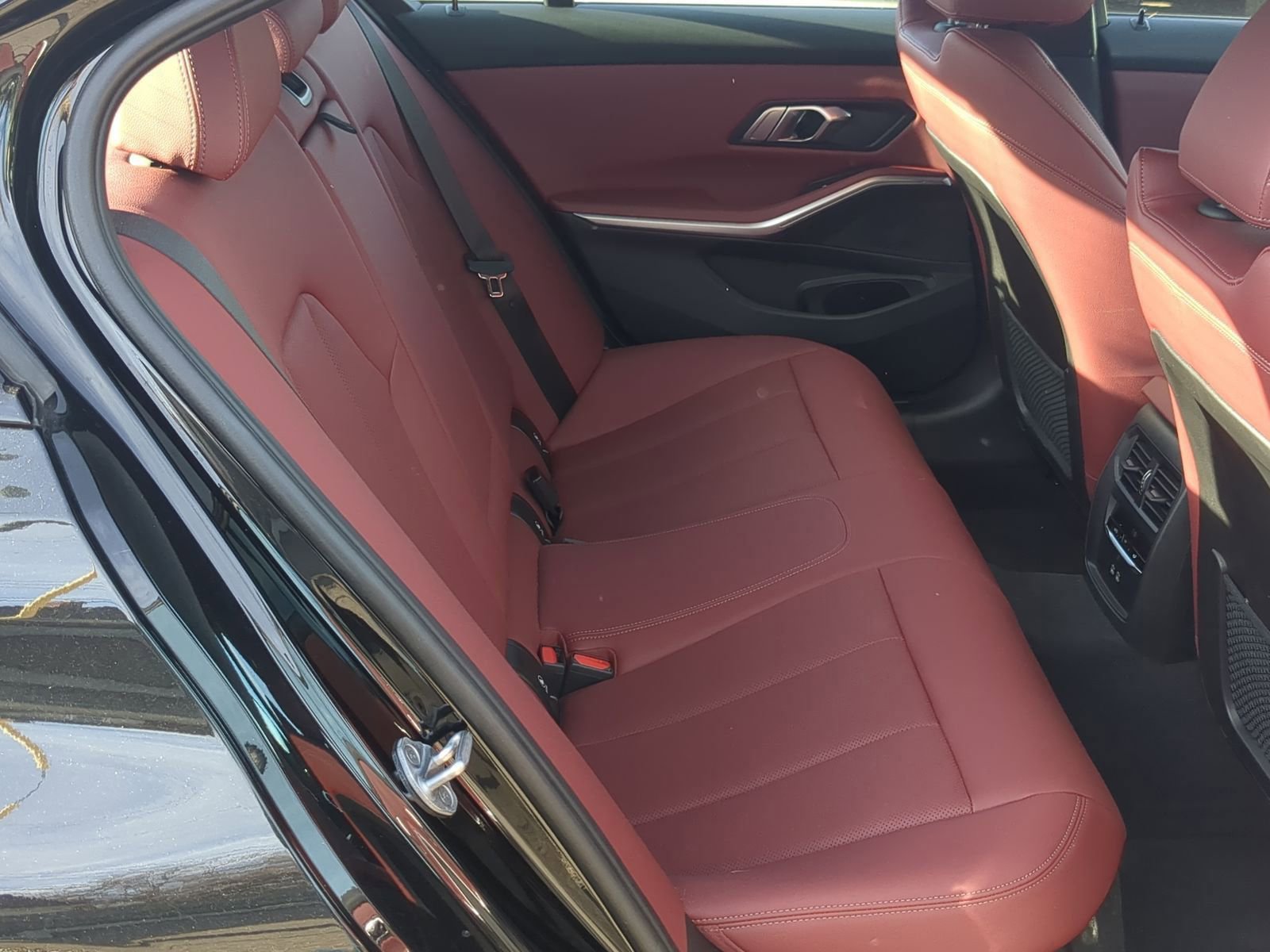 Used 2023 BMW 330i xDrive 330i xDrive w/ M Sport Package image 27