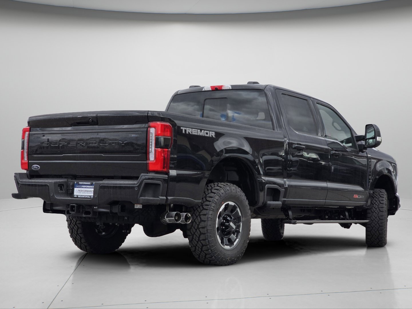New 2026 Ford F350 Platinum w/ Tremor Off-Road Package AWD/4WD image 25