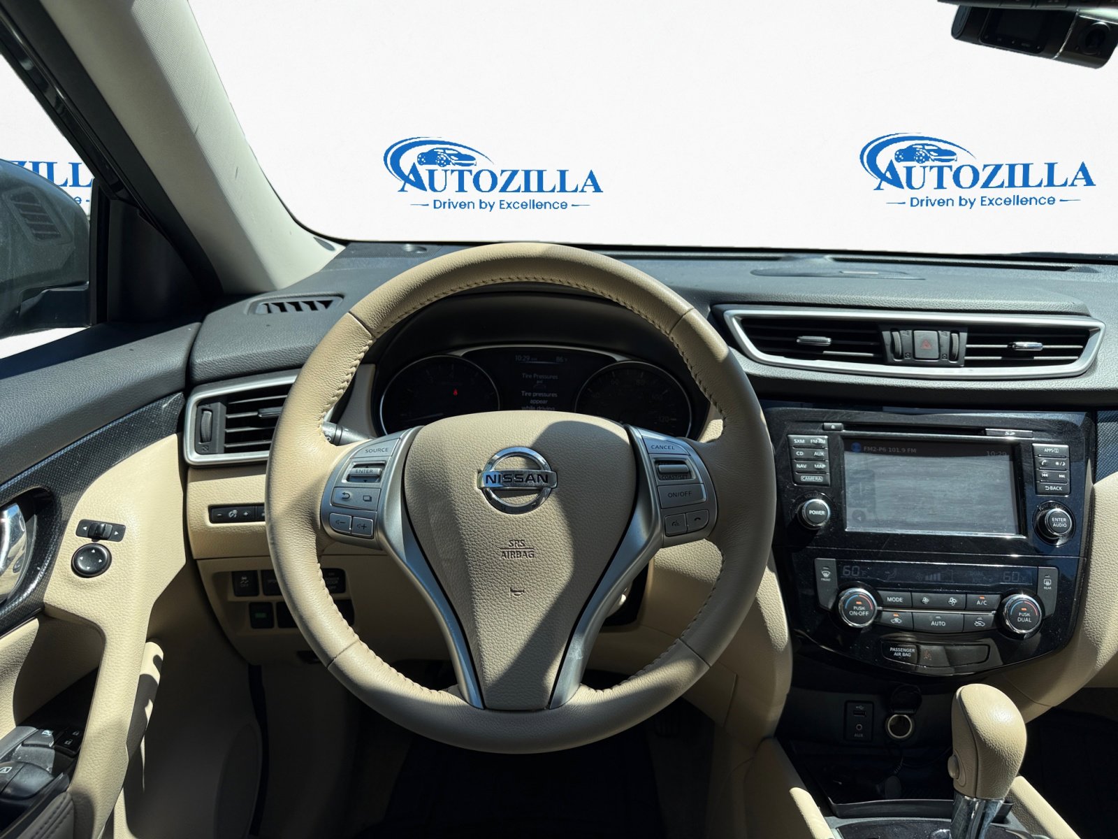 Used 2015 Nissan Rogue SL image 9