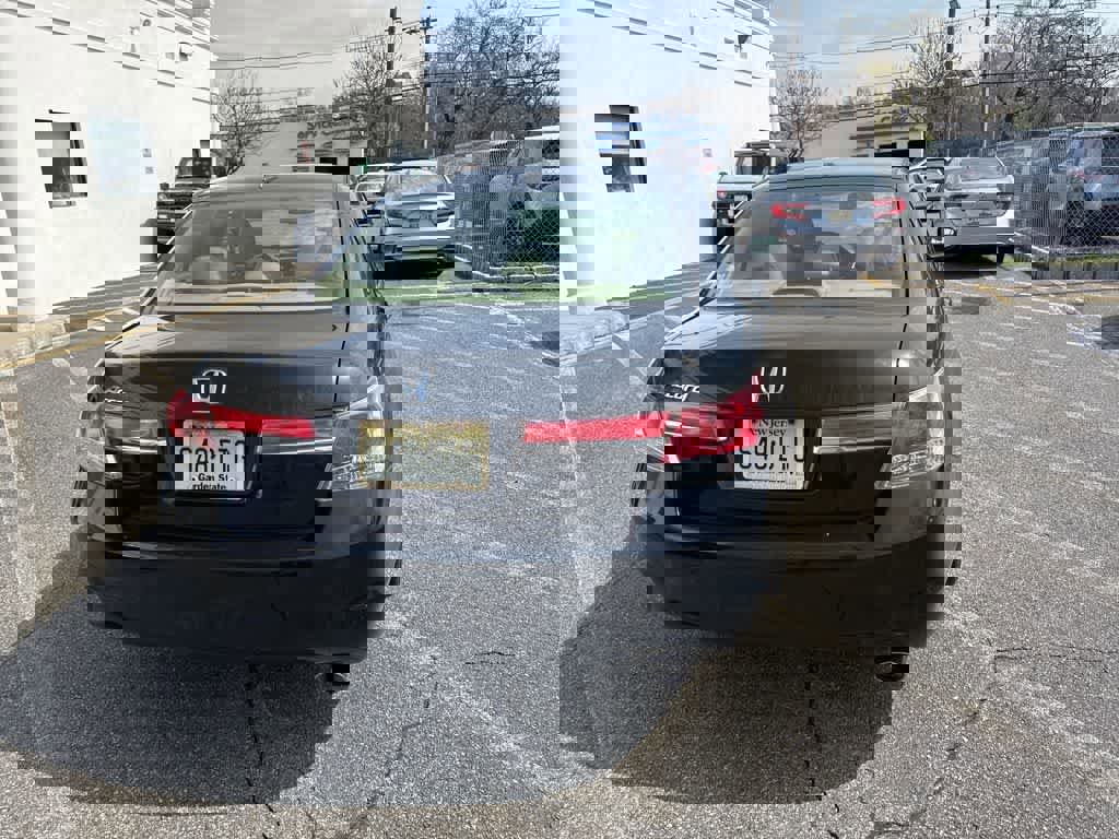 Used 2011 Honda Accord EX-L image 15