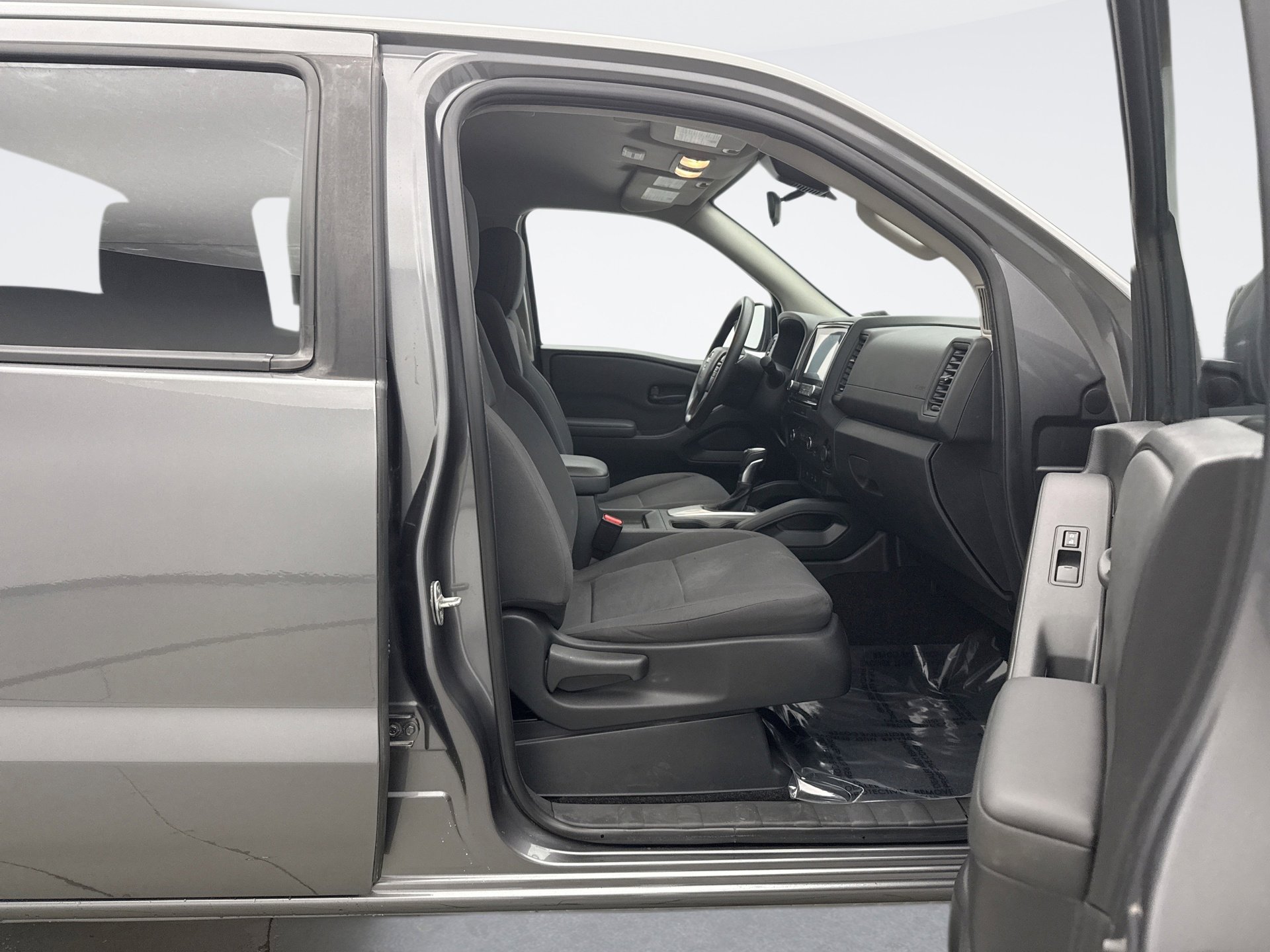 Used 2022 Nissan Frontier S w/ Technology Package image 16