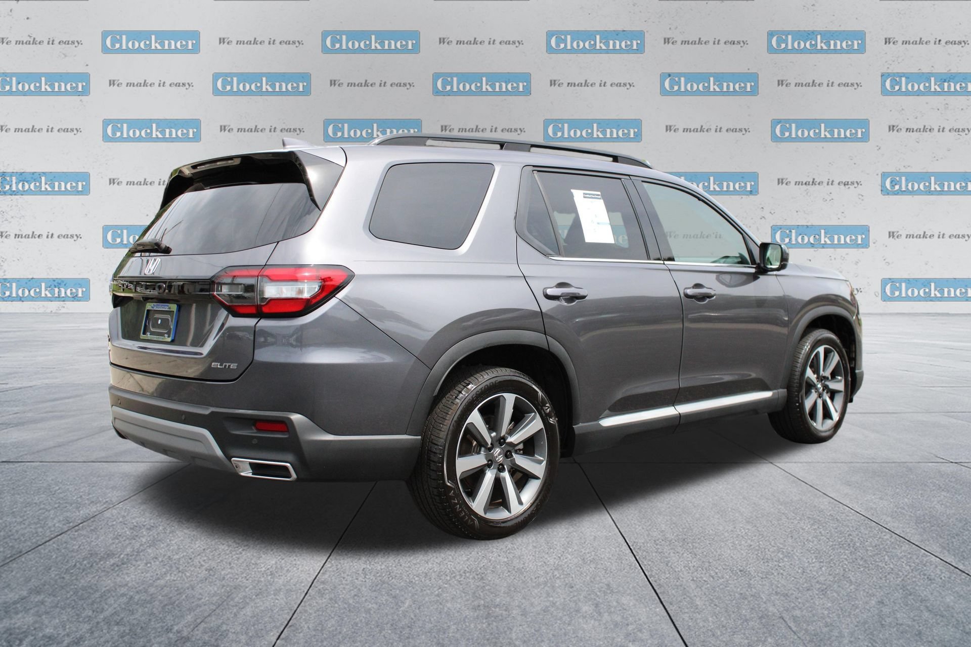 Used 2025 Honda Pilot Elite image 6