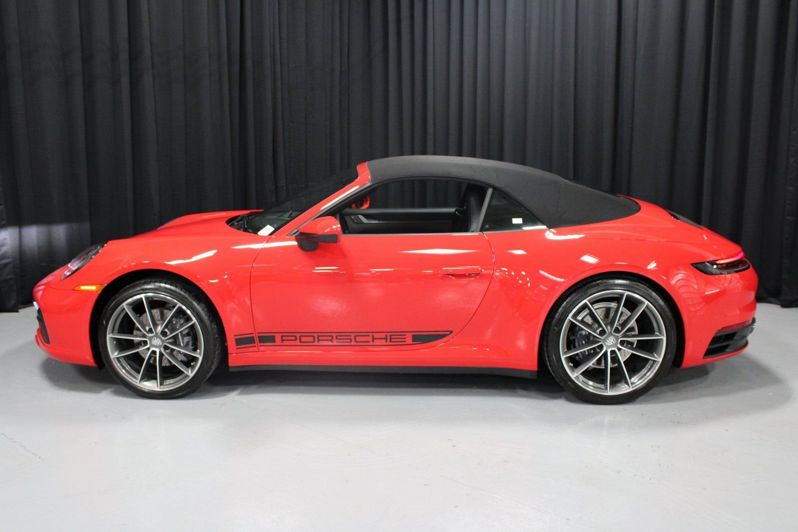 Certified 2024 Porsche 911 Carrera image 2