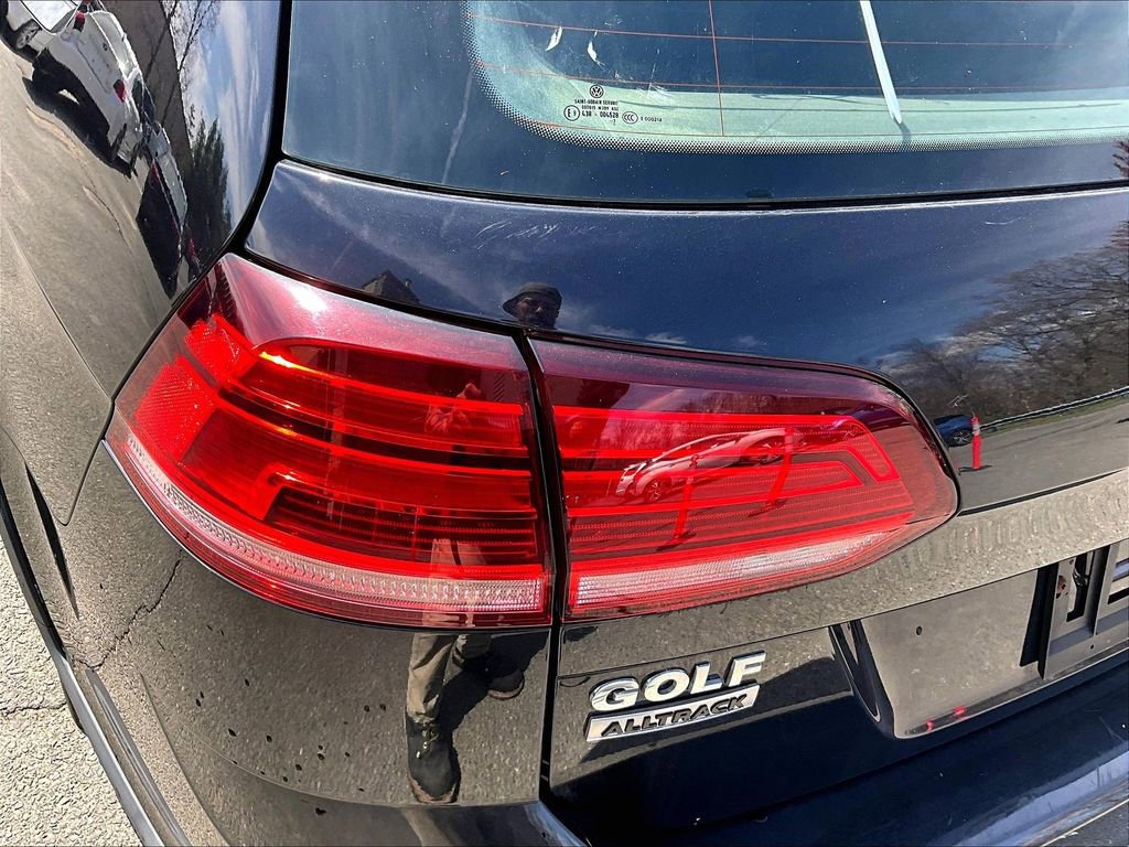 Used 2018 Volkswagen Golf Alltrack SE AWD/4WD image 22