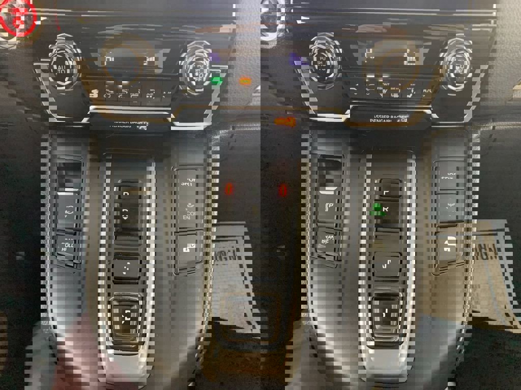 Used 2020 Honda CR-V LX image 19