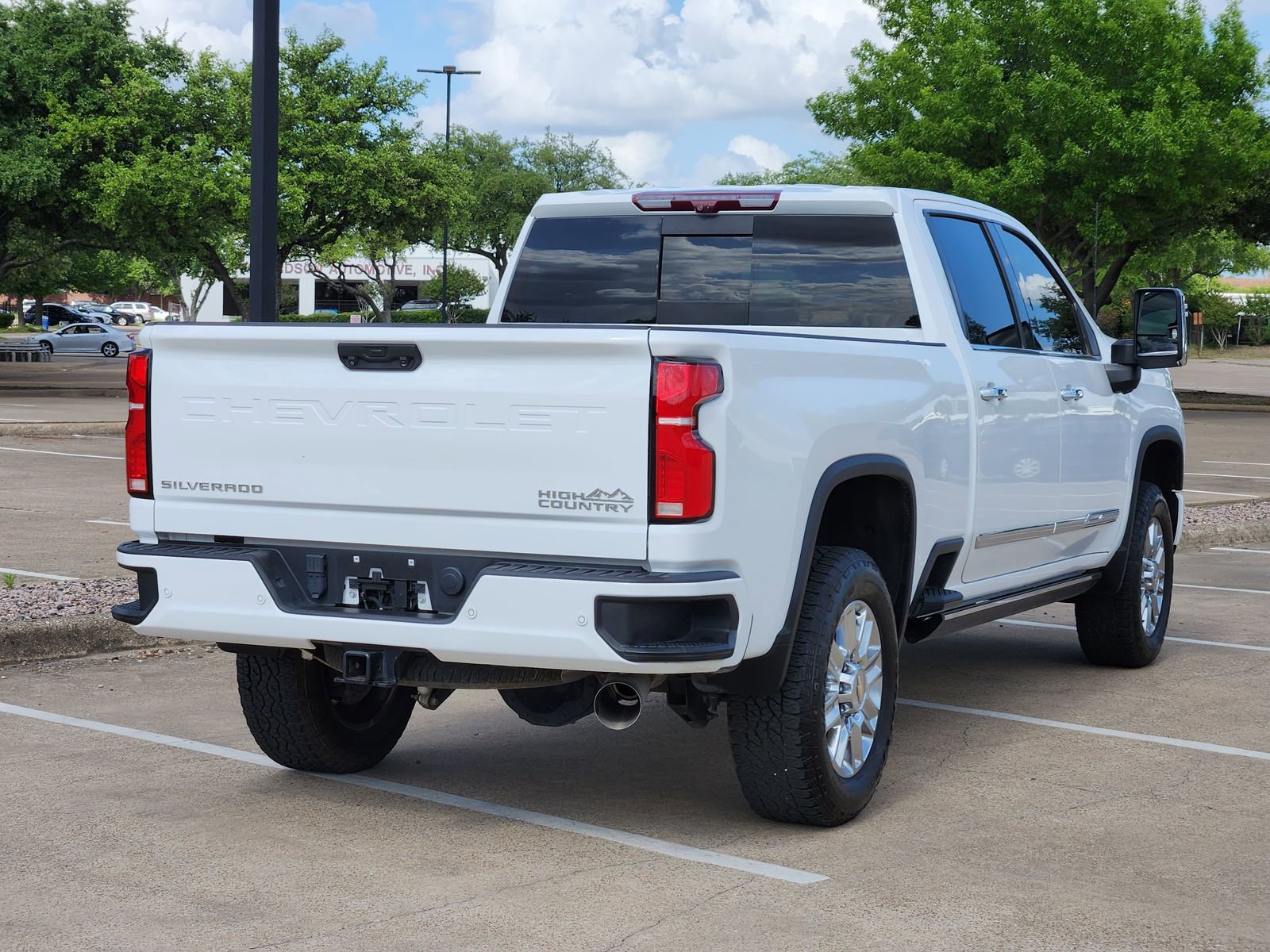 Used 2024 Chevrolet Silverado 3500 High Country w/ Technology Package AWD/4WD image 6