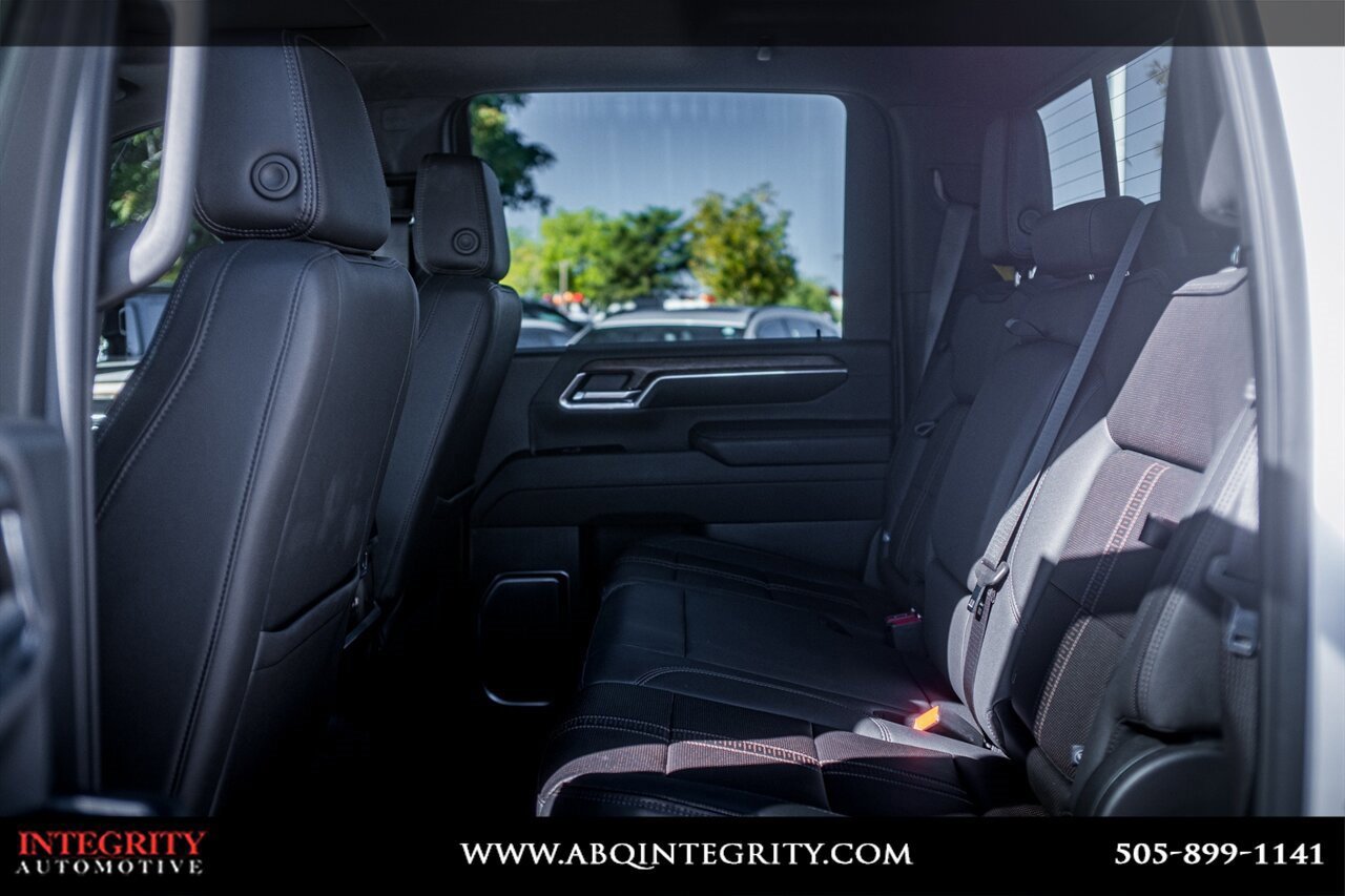 Used 2024 Chevrolet Silverado 2500 High Country w/ High Country Premium Package image 32