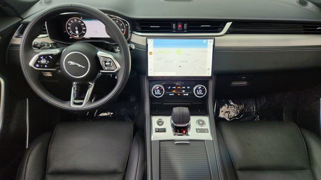 Used 2025 Jaguar F-PACE R-Dynamic S image 34