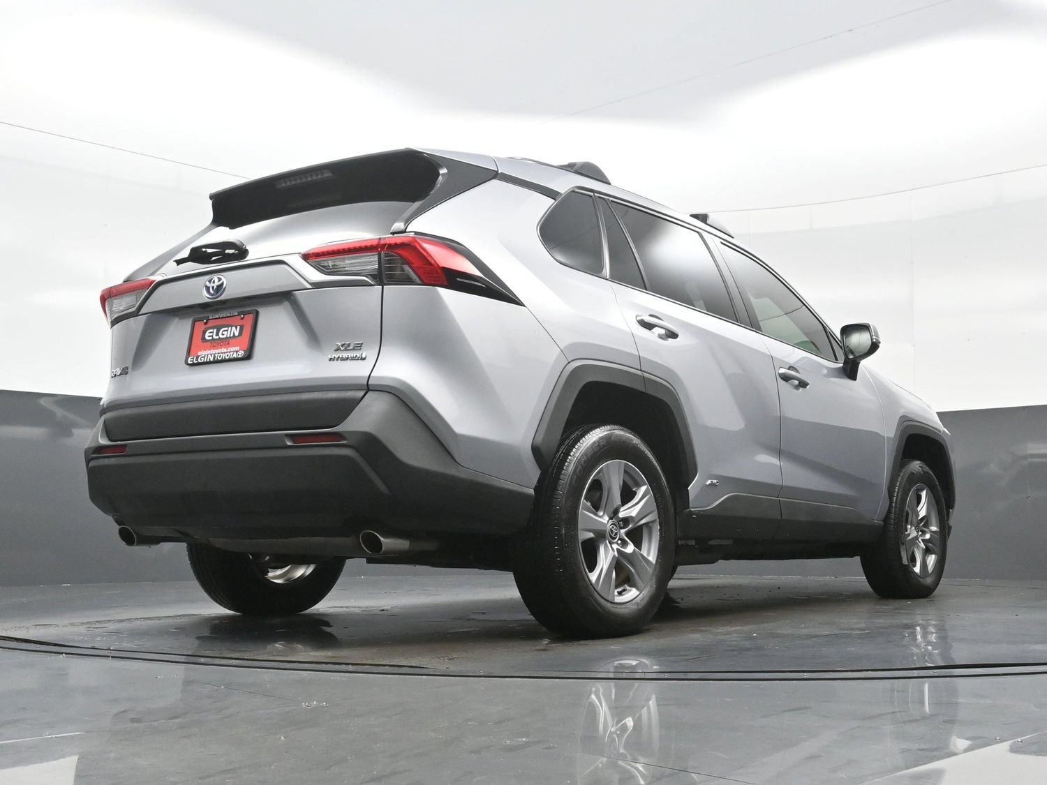 Used 2022 Toyota RAV4 XLE w/ Convenience Package AWD/4WD image 31