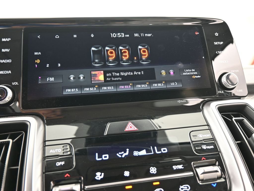 Used 2022 Kia Sorento EX w/ Panoramic Sunroof Package image 25