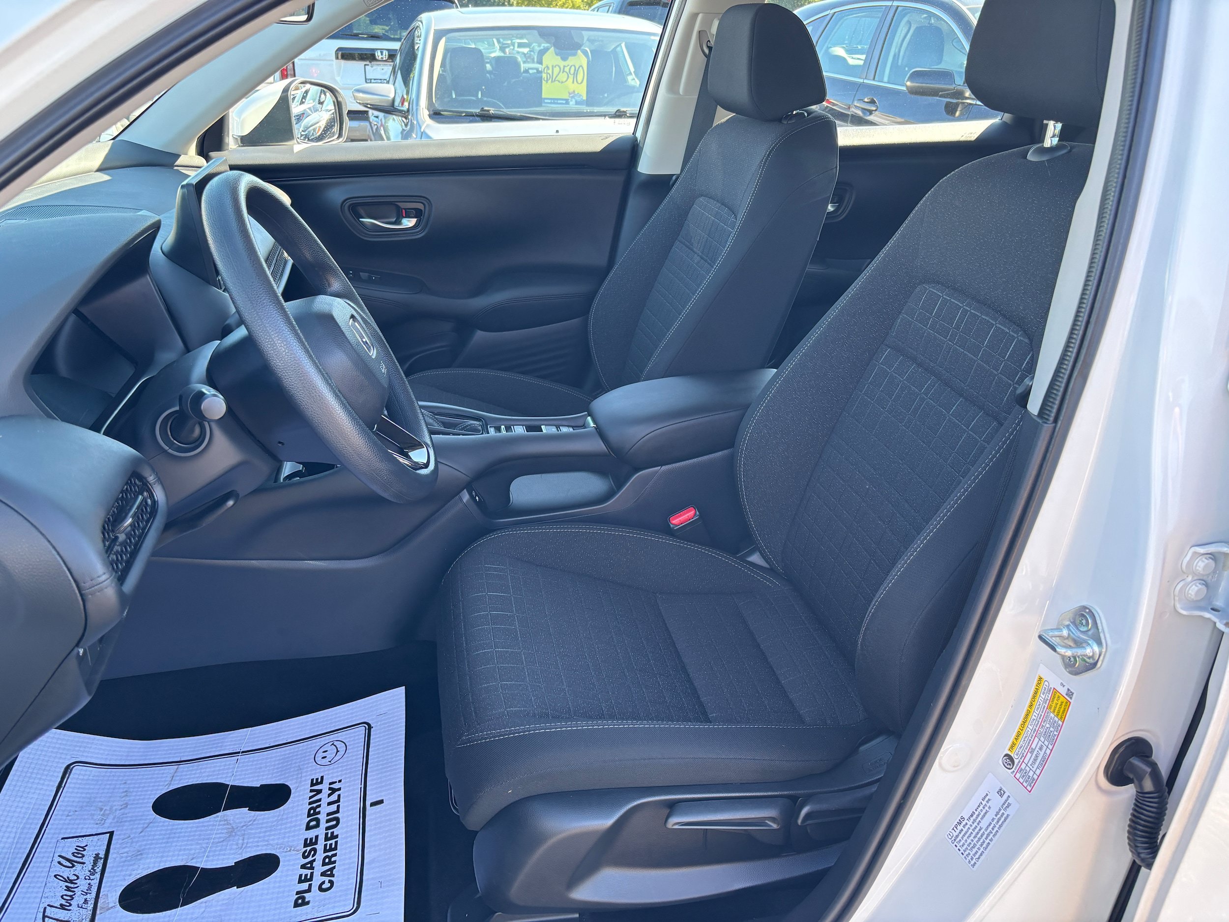 Certified 2024 Honda HR-V LX image 9