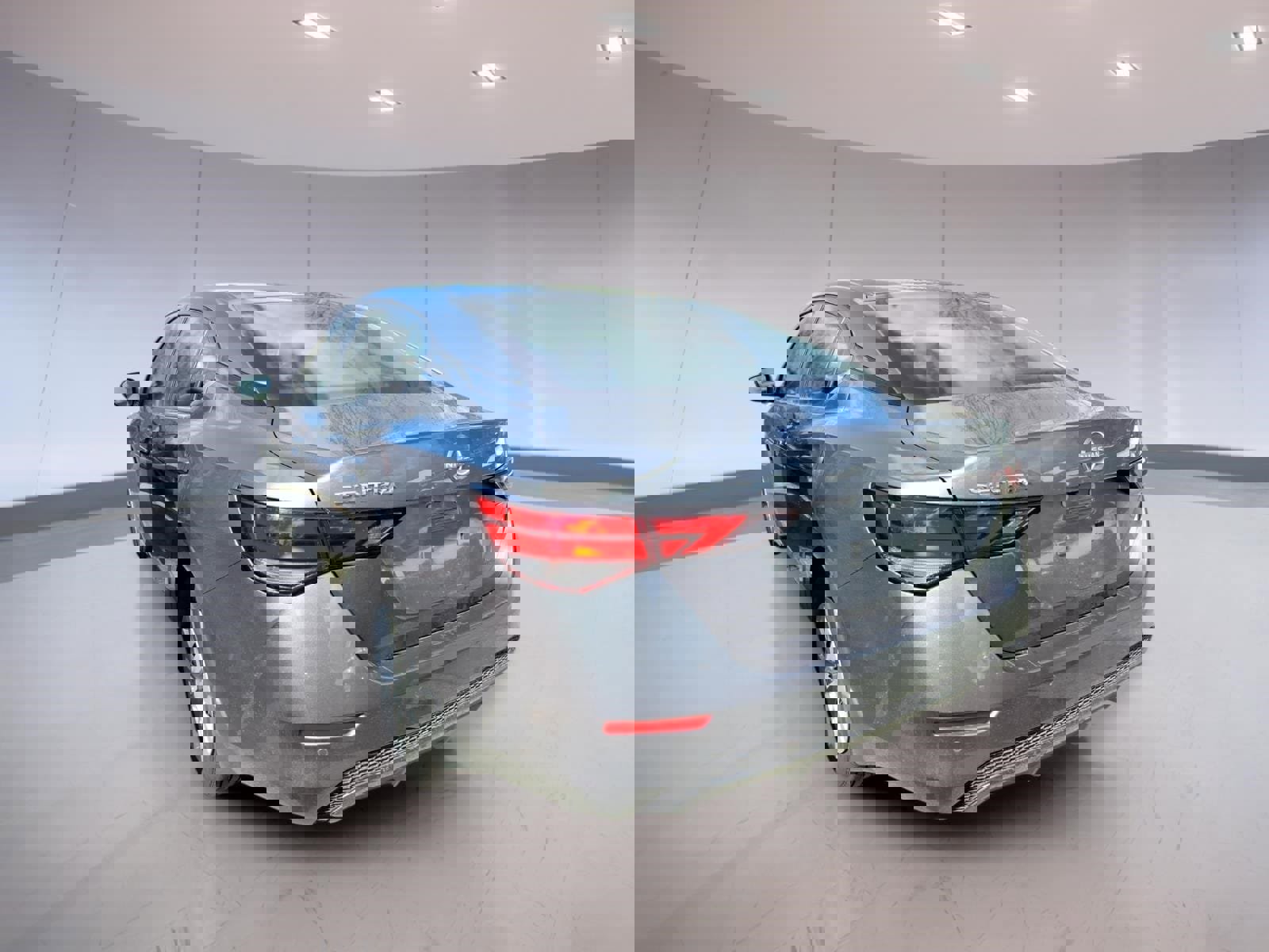 Used 2025 Nissan Sentra S image 3