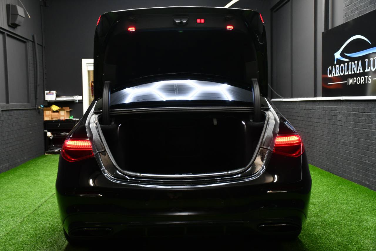 Used 2022 Mercedes-Benz S 580 4MATIC Sedan w/ AMG Line Package image 38