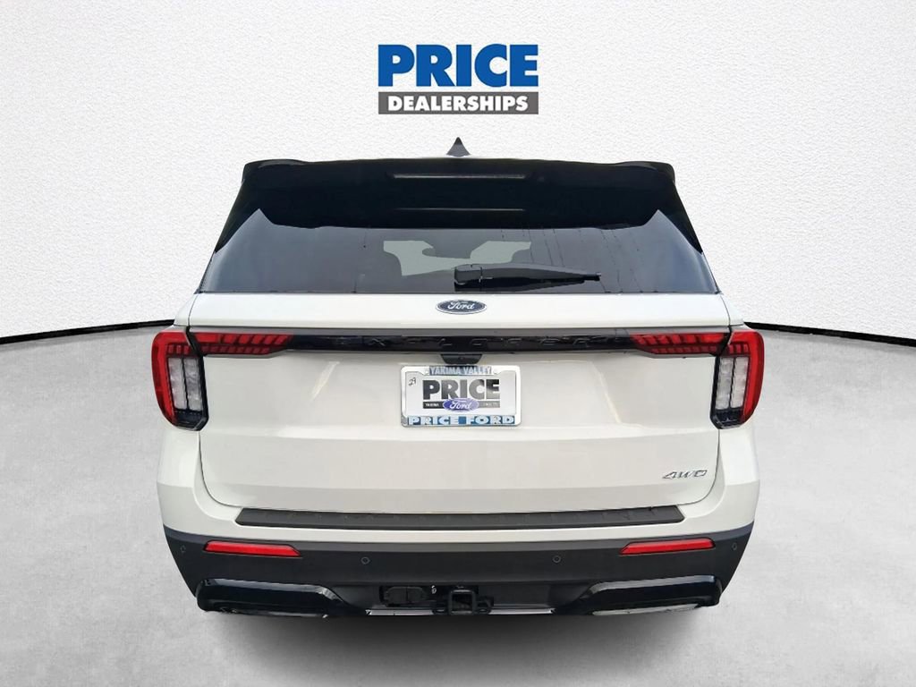 New 2026 Ford Explorer ST-Line w/ ST-Line Street Pack image 4