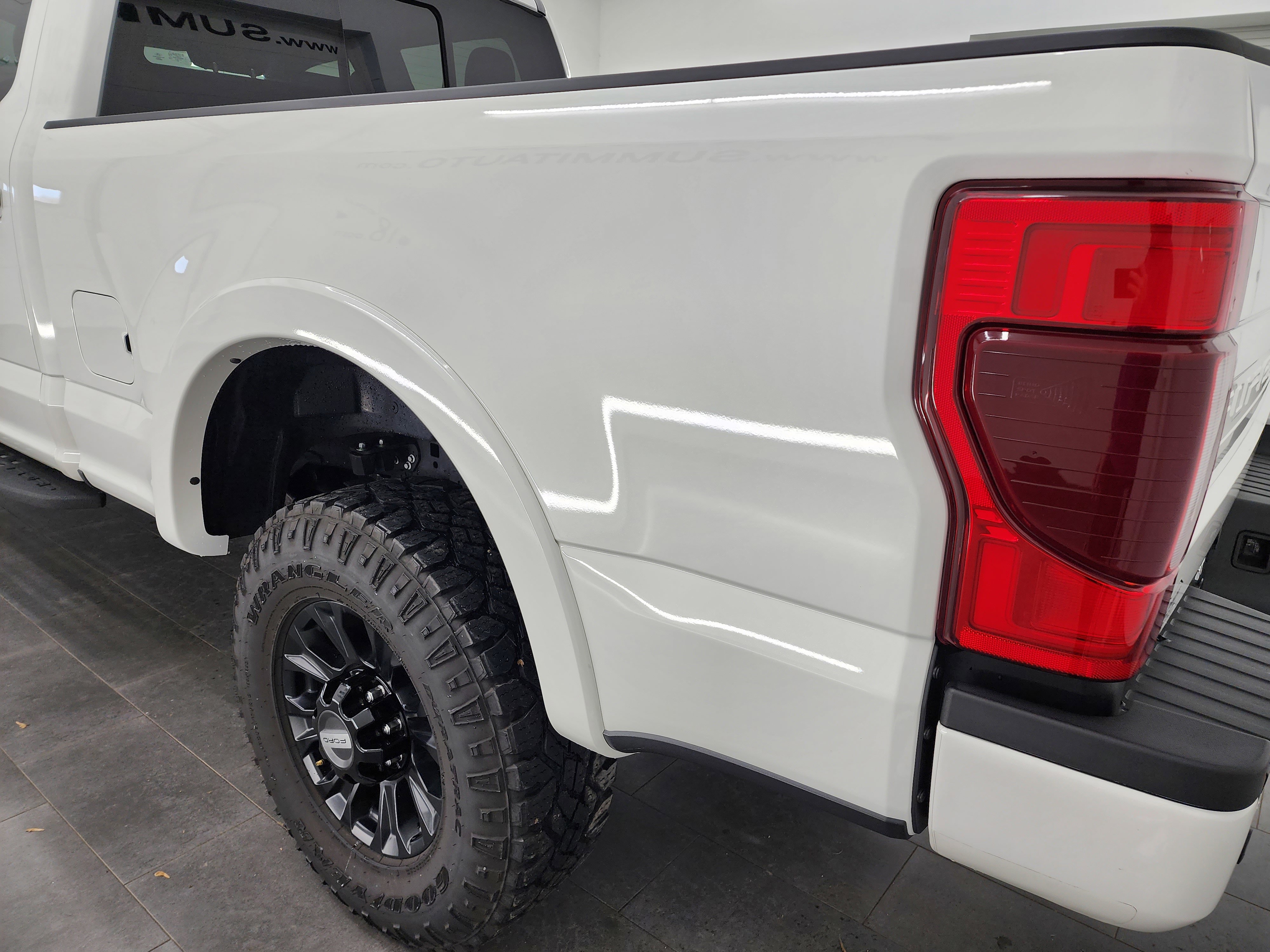 Used 2020 Ford F350 Lariat image 27