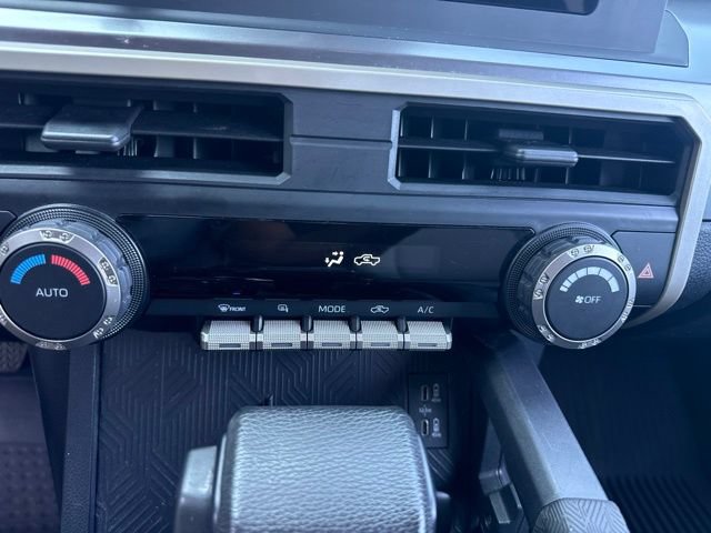 Used 2025 Toyota Tacoma TRD Off-Road AWD/4WD image 19