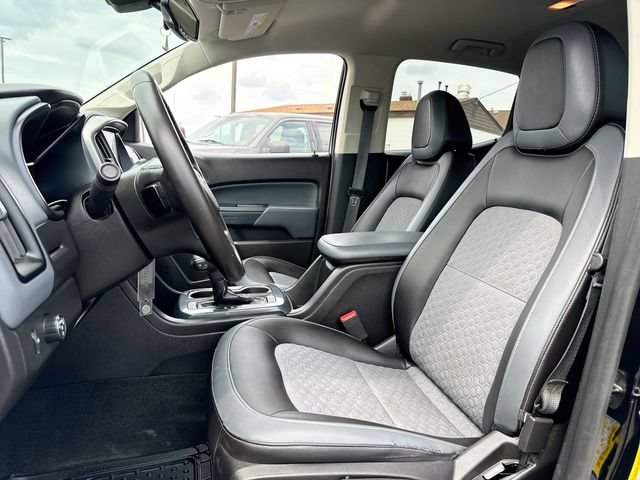 Used 2017 Chevrolet Colorado Z71 RWD image 11