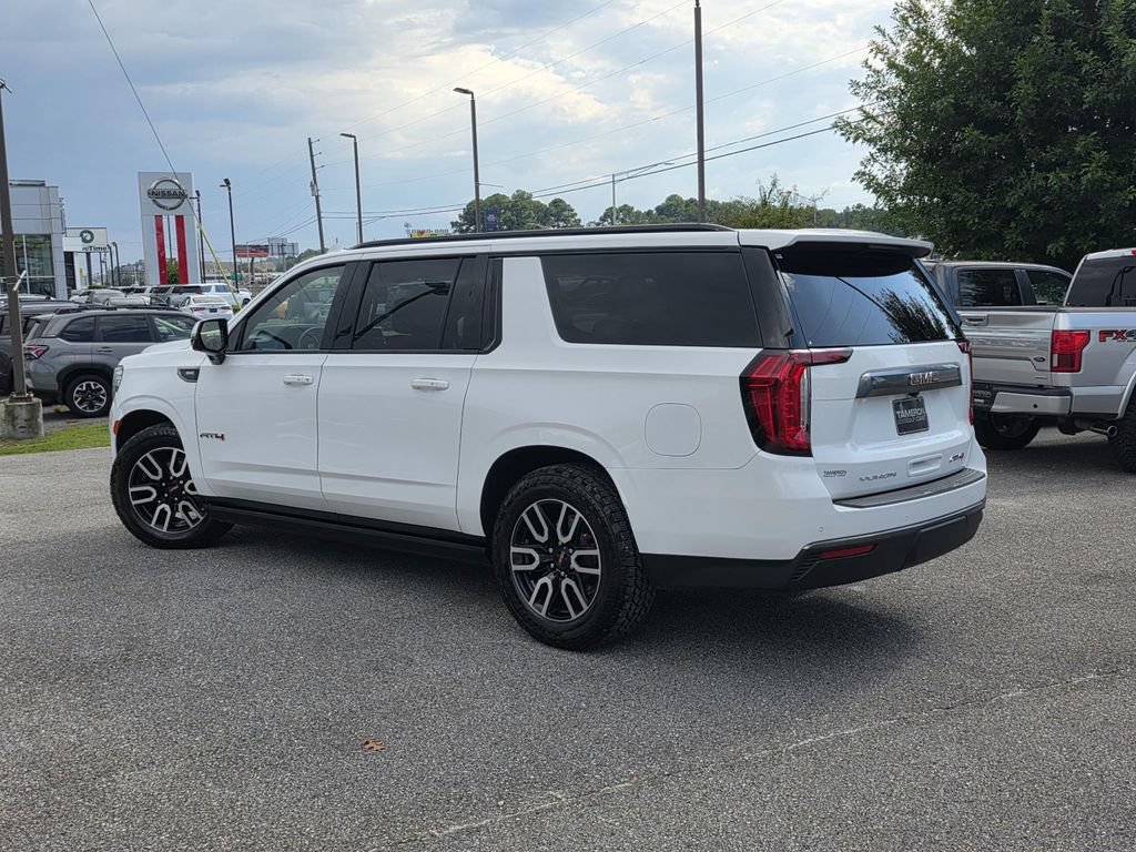 Used 2021 GMC Yukon XL AT4 w/ AT4 Premium Plus Package AWD/4WD image 4
