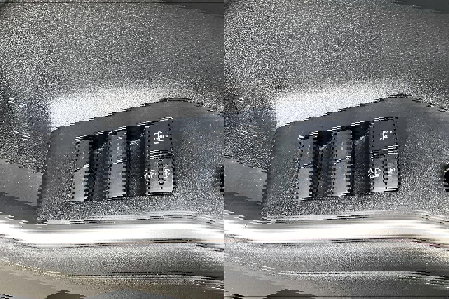 Used 2022 Toyota Highlander XLE AWD/4WD image 36