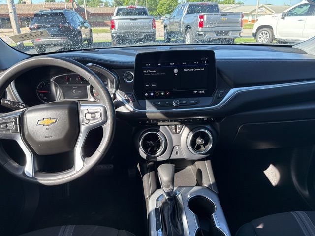 Used 2025 Chevrolet Blazer LT AWD/4WD image 20