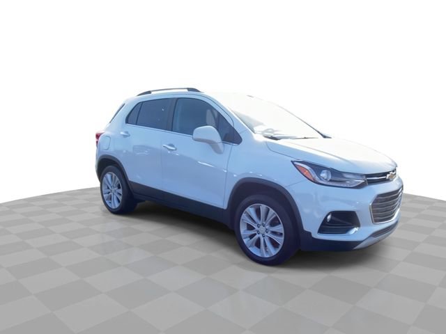 Used 2020 Chevrolet Trax Premier w/ LPO, Cargo Package image 4