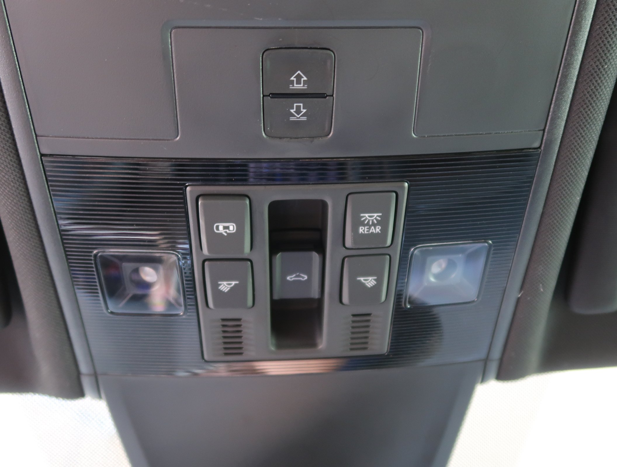 Used 2024 Volkswagen Tiguan SE FWD image 29