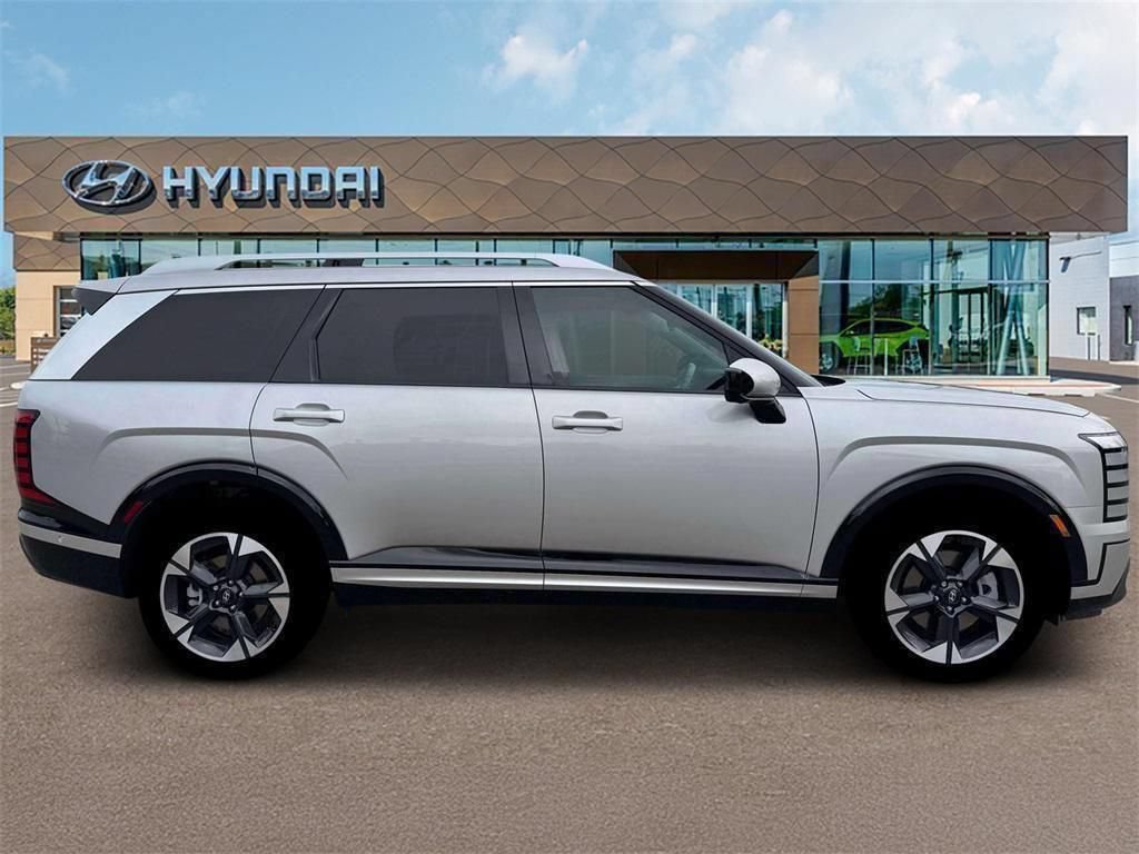 Used 2026 Hyundai Palisade Limited AWD/4WD image 9