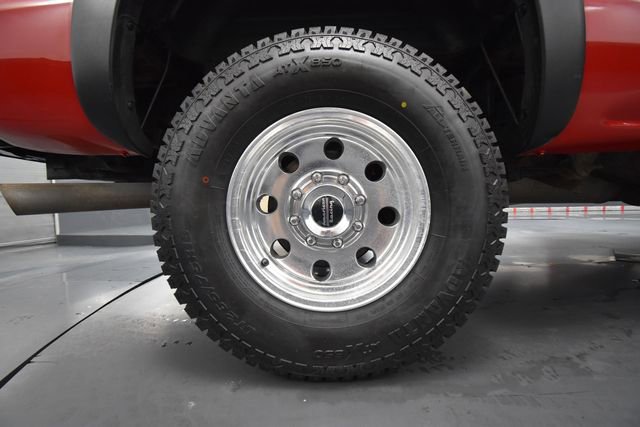 Used 2005 GMC Sierra 2500 SLT w/ Heavy-Duty Power Package image 14