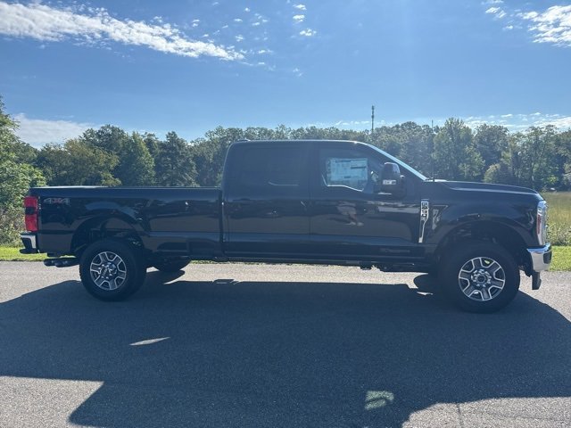 New 2026 Ford F350 Lariat image 3