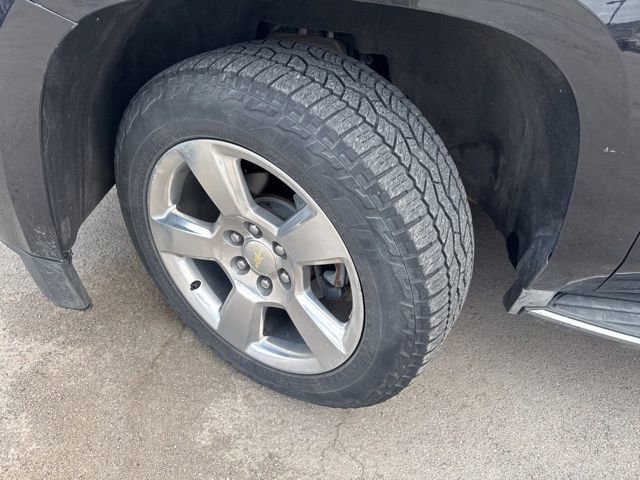 Used 2016 Chevrolet Suburban LTZ image 7