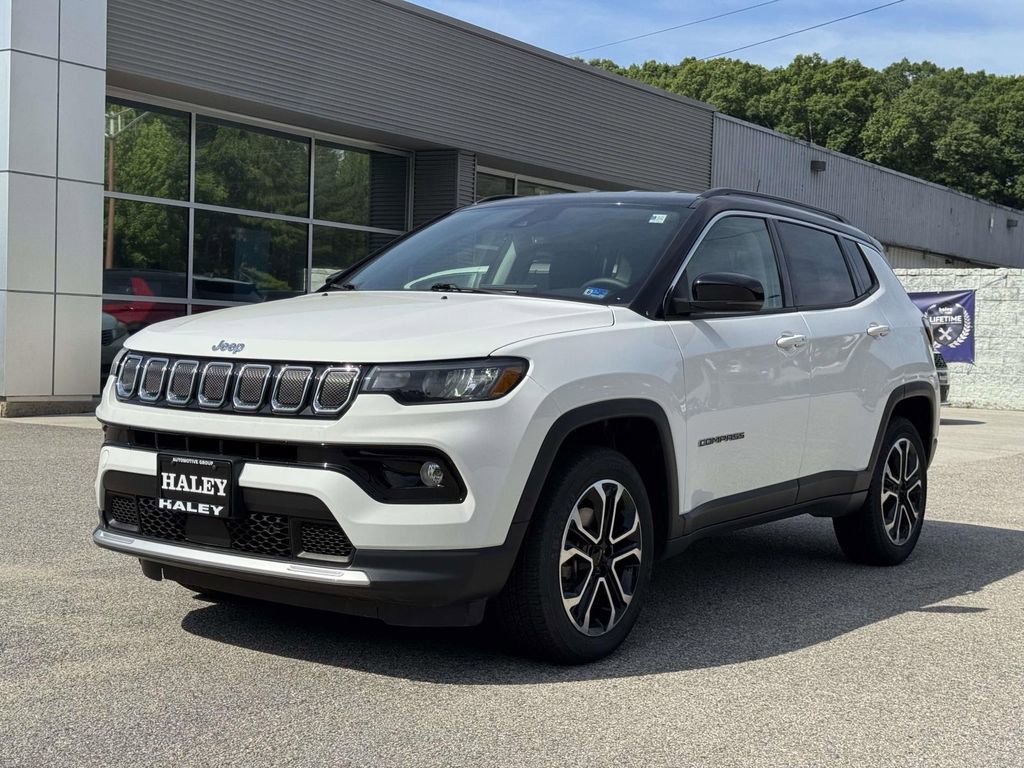 Used 2022 Jeep Compass Limited AWD/4WD image 23