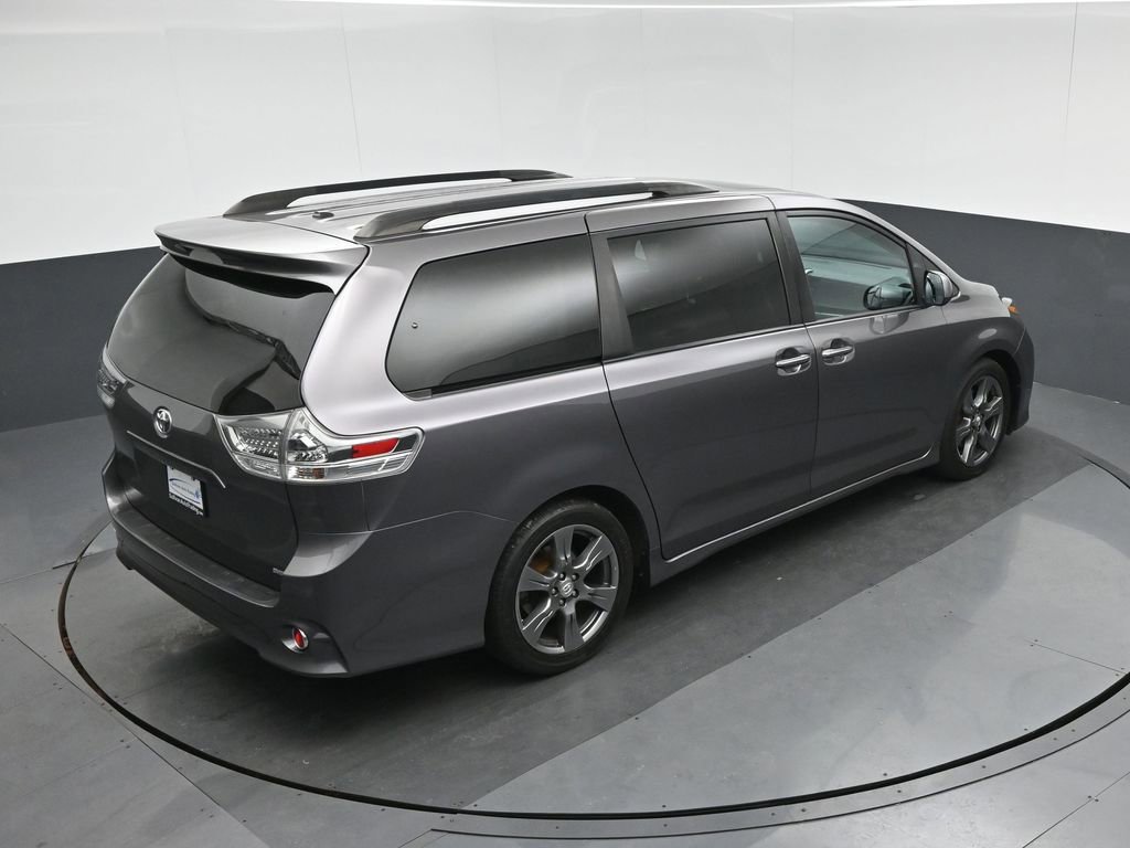 Used 2017 Toyota Sienna SE w/ SE Preferred Package image 75