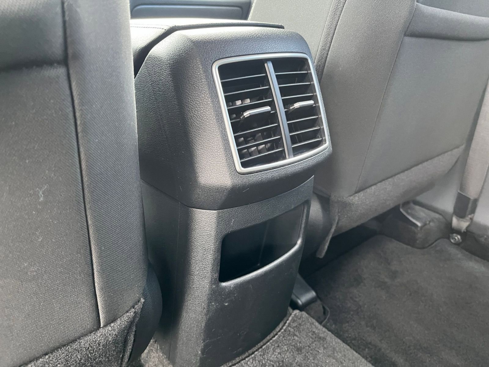 Used 2025 Kia Sportage LX image 24