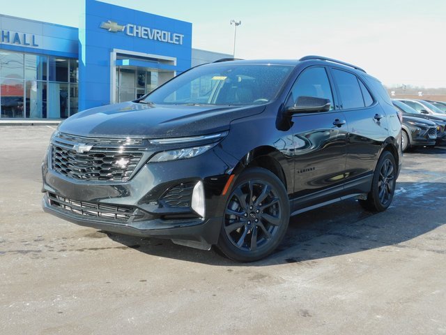 Used 2024 Chevrolet Equinox RS w/ RS Leather Package image 2