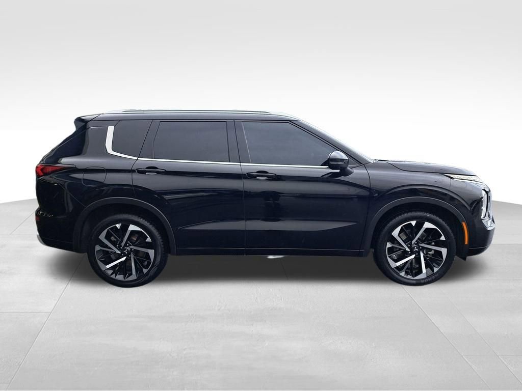 Used 2023 Mitsubishi Outlander SEL 40th Anniversary image 7