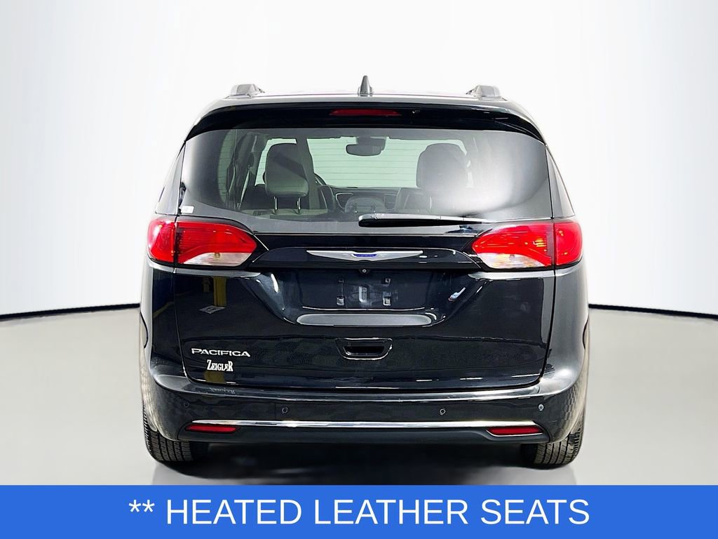 Used 2019 Chrysler Pacifica Touring-L w/ Advanced Safetytec Group image 7